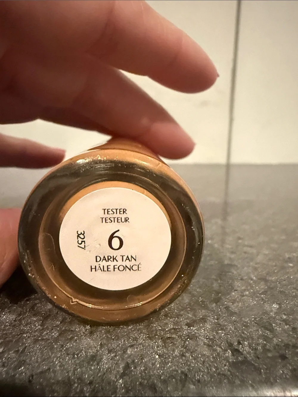 Charlotte Tilbury Hollywood Flawless Filter - 6--Dark Tan